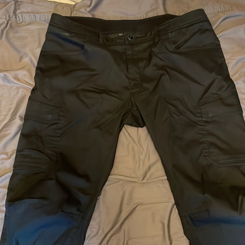 42x34 Under Armour Storm cargo tactical pants